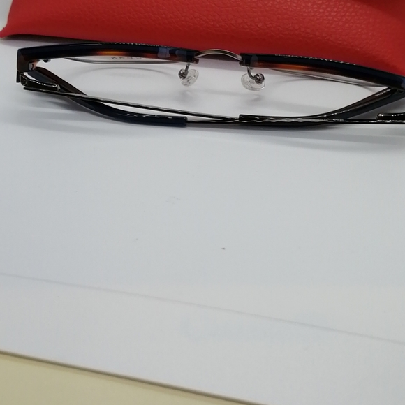 New/Authentic Guess Club Master Style GU19… - Picture 6 of 7